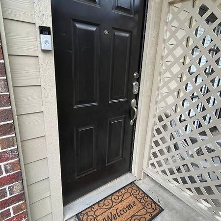Home Away From Home-Cozy 2 Bdrm Condo/Med Cntr/Nrg Houston Exteriör bild