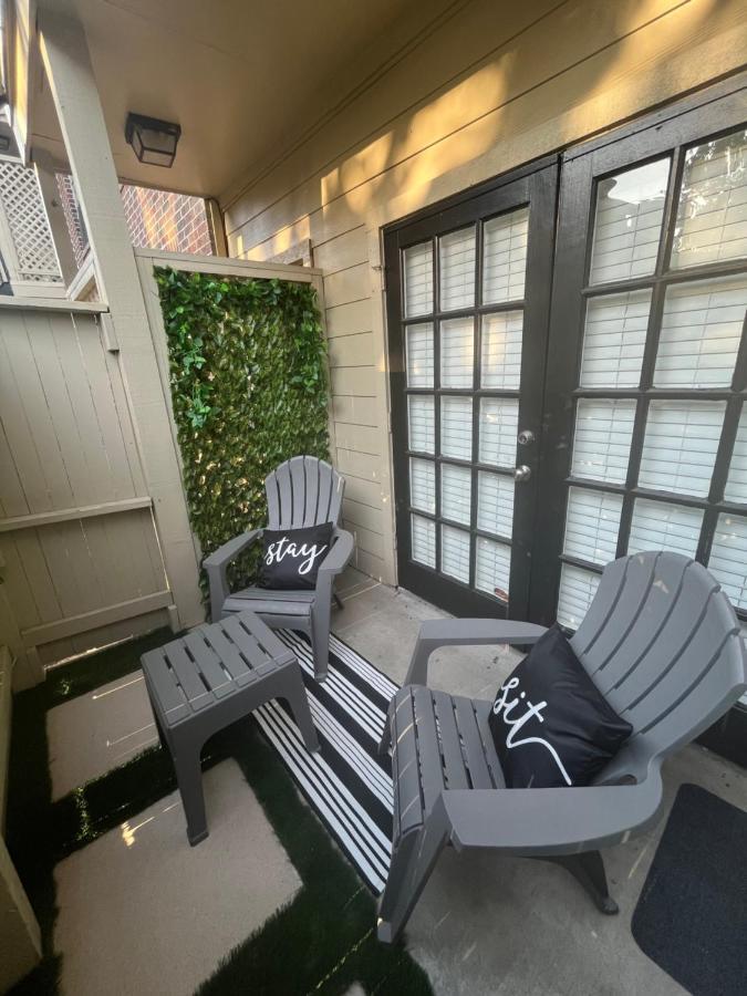 Home Away From Home-Cozy 2 Bdrm Condo/Med Cntr/Nrg Houston Exteriör bild